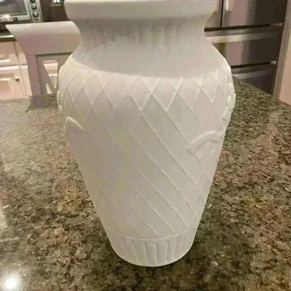 Light Blue Vase with White Flowers - Picture 3 of 7